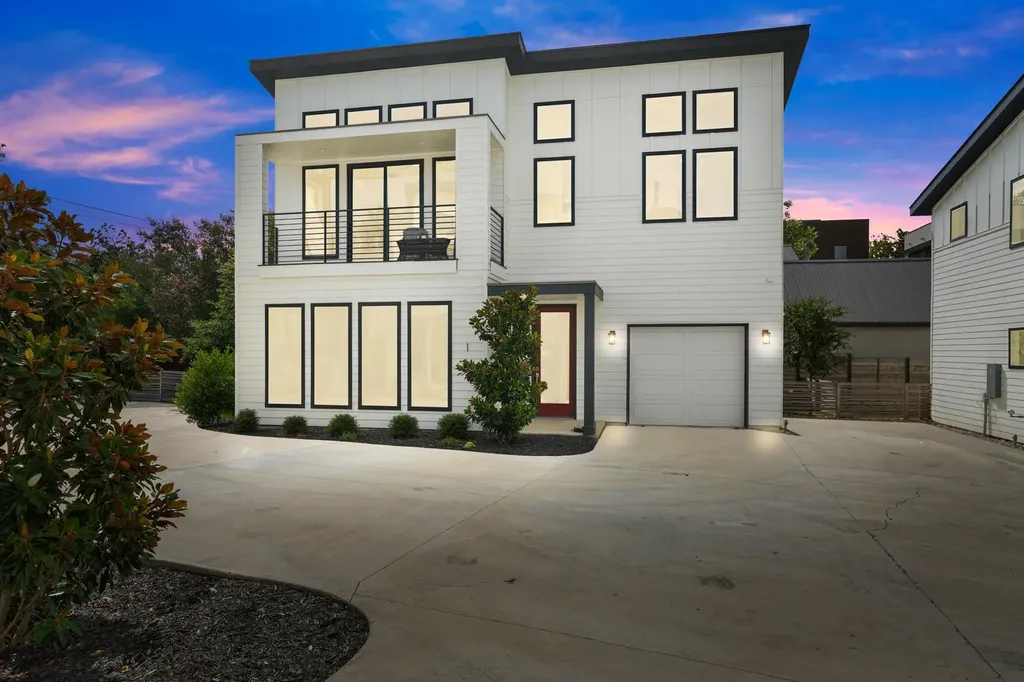 2111 Prather Lane Austin TX 78704