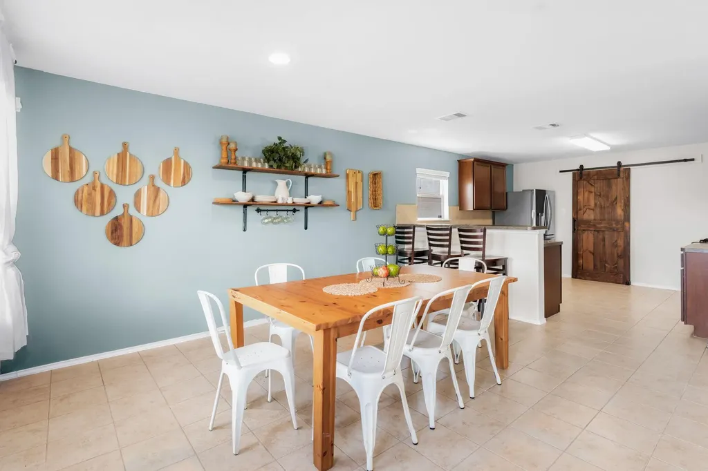 6735 Plains Crest Drive Del Valle TX 78617