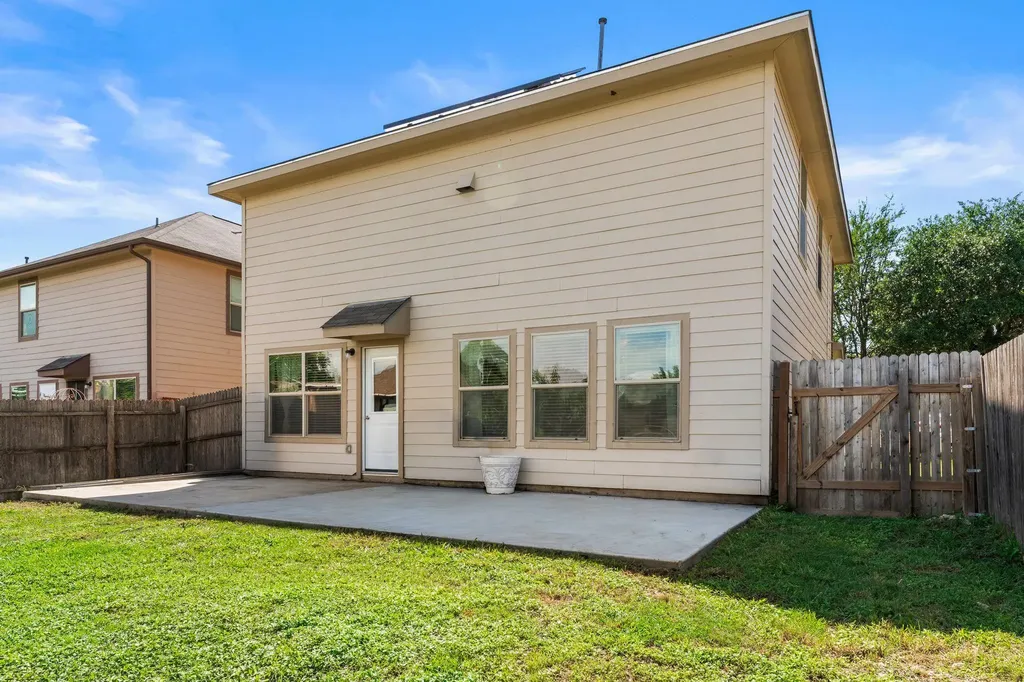 6735 Plains Crest Drive Del Valle TX 78617