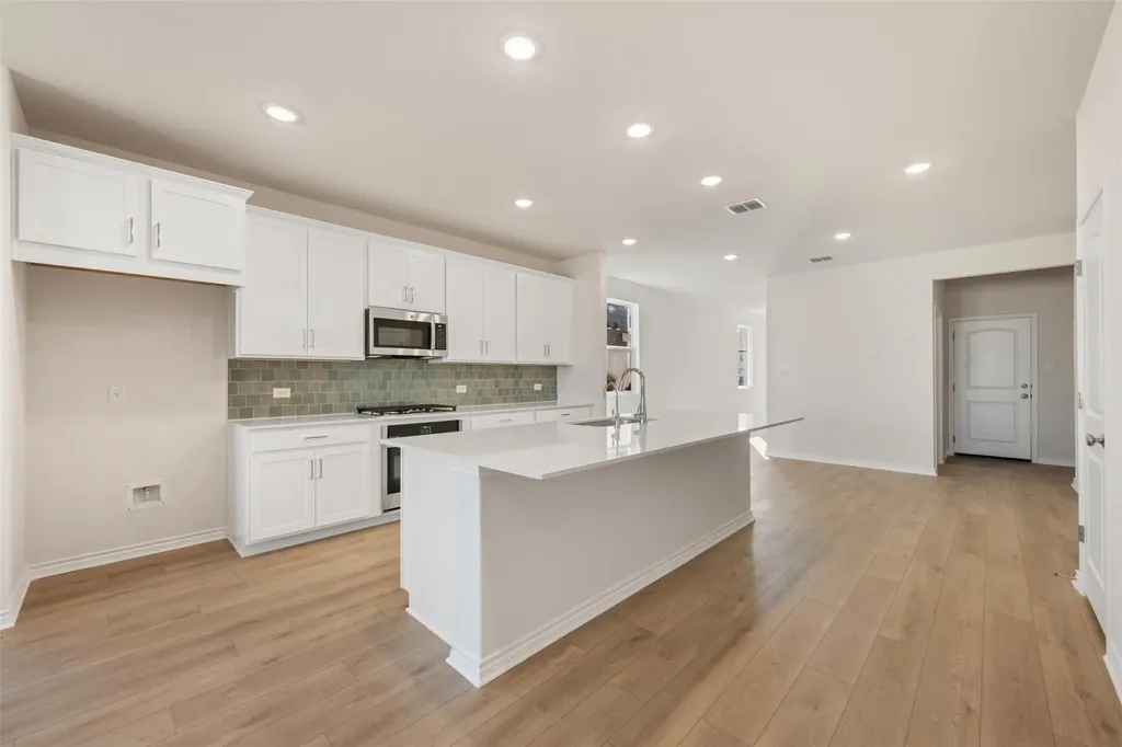 160 Ranier Way Dripping Springs TX 78620
