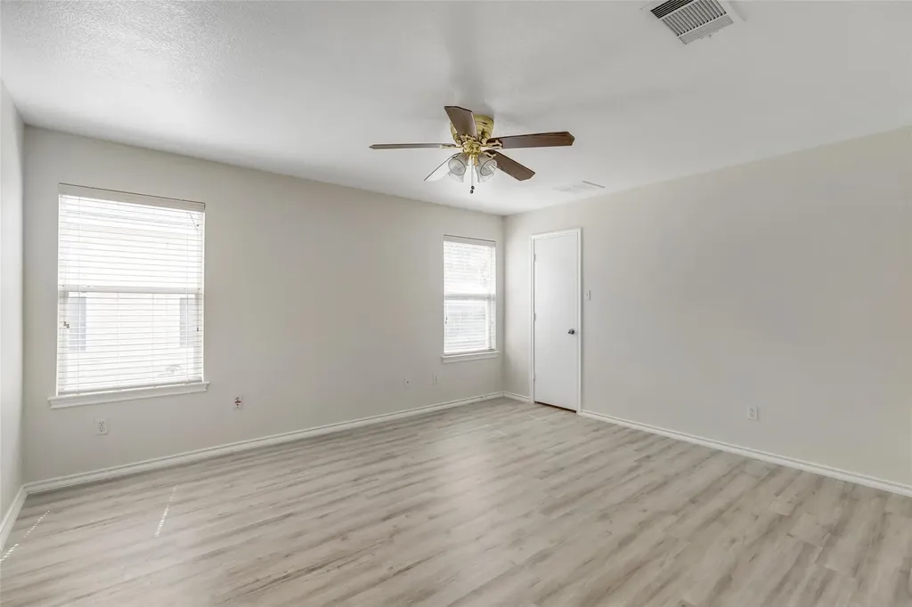 3207 Barksdale Austin TX 78725