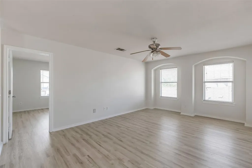 3207 Barksdale Austin TX 78725