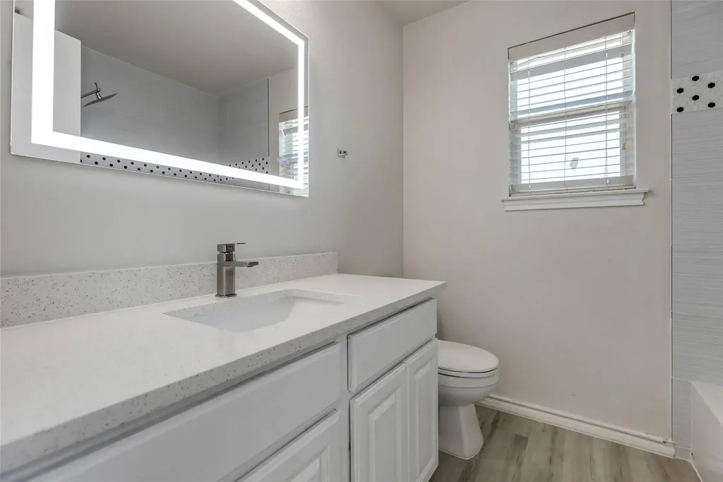 3207 Barksdale Austin TX 78725