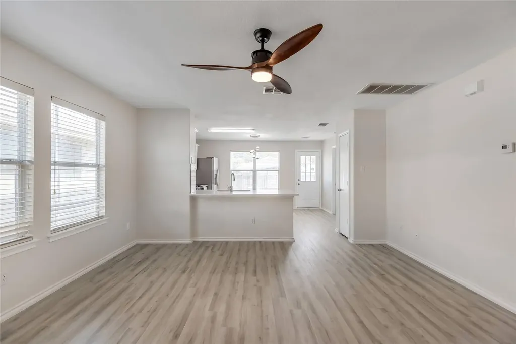 3207 Barksdale Austin TX 78725