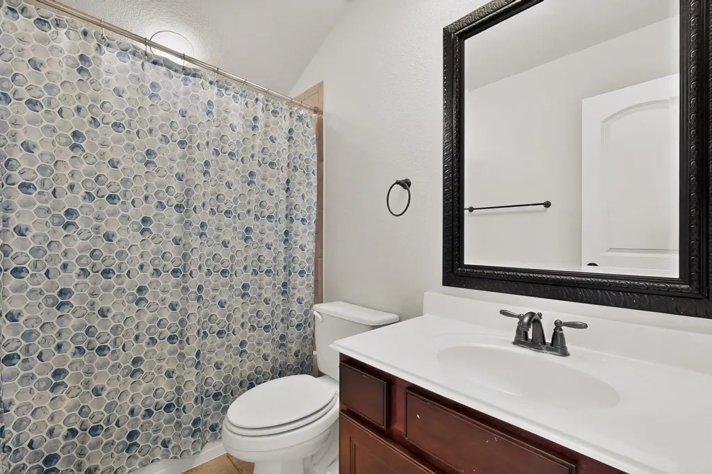 4804 Taurus Walk Austin TX 78738