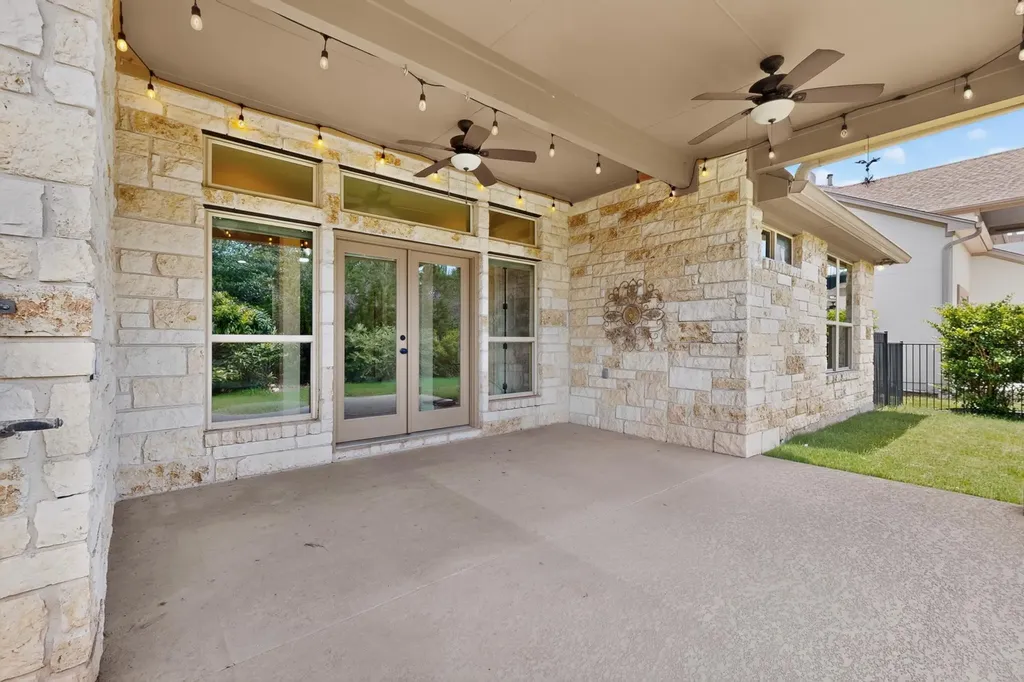 4804 Taurus Walk Austin TX 78738