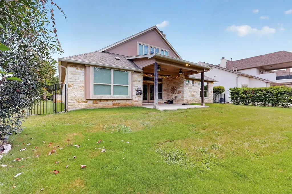 4804 Taurus Walk Austin TX 78738