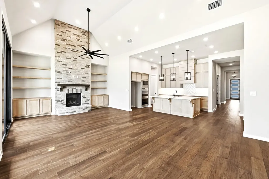 333 Tumbling Creek Run Kyle TX 78640