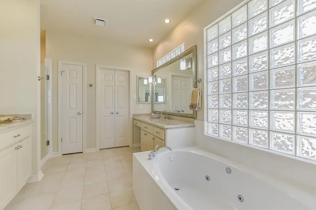 4545 Golf Vista Drive Austin TX 78730