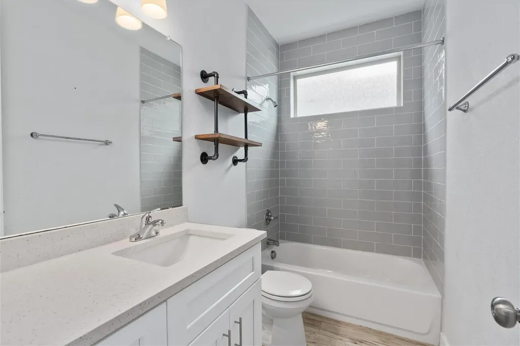 941 Del Raphael Drive Leander TX 78641