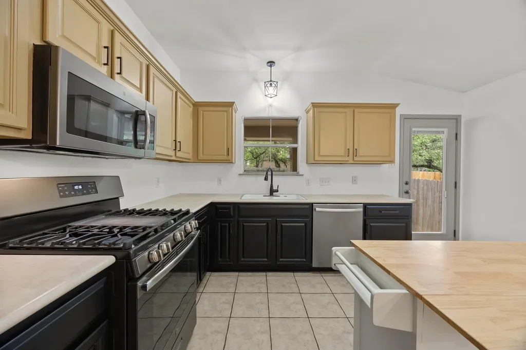 16505 Castletroy Drive Austin TX 78717