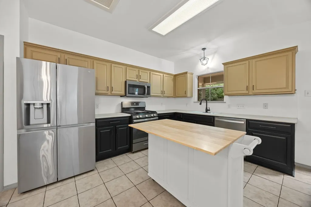 16505 Castletroy Drive Austin TX 78717