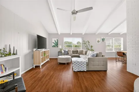11902 Oakbrook Drive Austin TX 78753