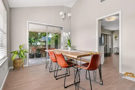 11902 Oakbrook Drive Austin TX 78753