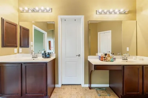 1002 Wallin Farms Cove Hutto TX 78634
