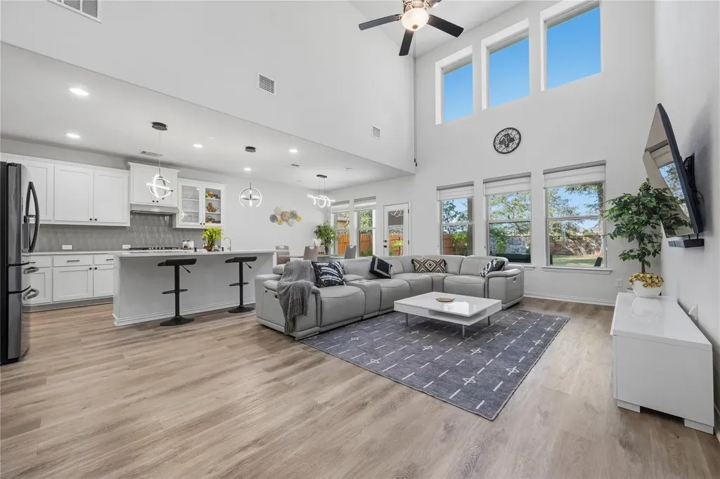 2328 Roaring River Trail Leander TX 78641