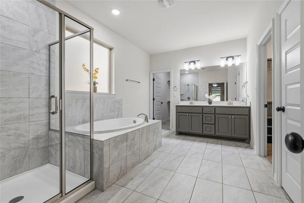 2328 Roaring River Trail Leander TX 78641