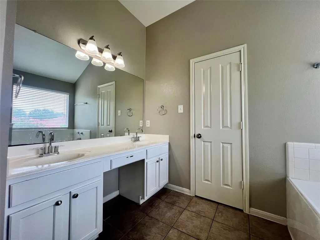 1111 Glendalough Drive Pflugerville TX 78660