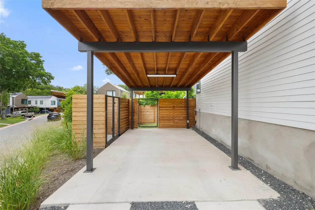 900 S 2nd Street Austin TX 78704