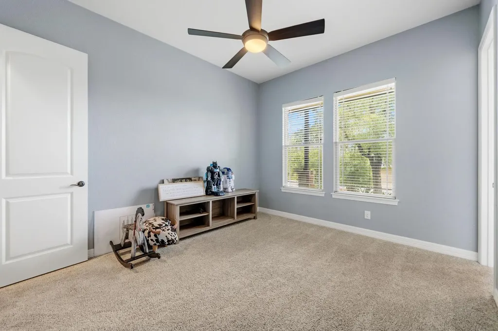 413 Bedford Drive Spicewood TX 78669