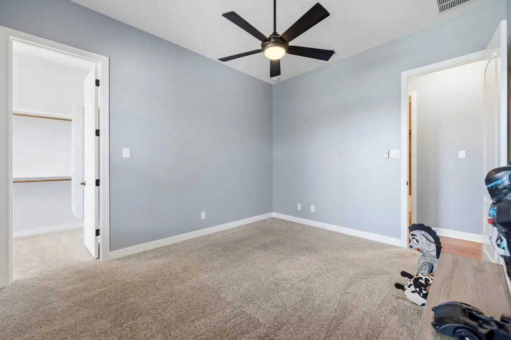 413 Bedford Drive Spicewood TX 78669