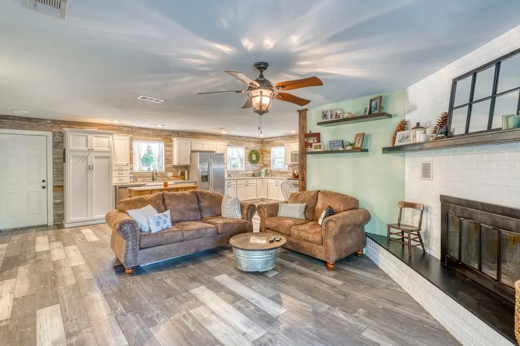 1117 County Road 132b Kingsland TX 78639