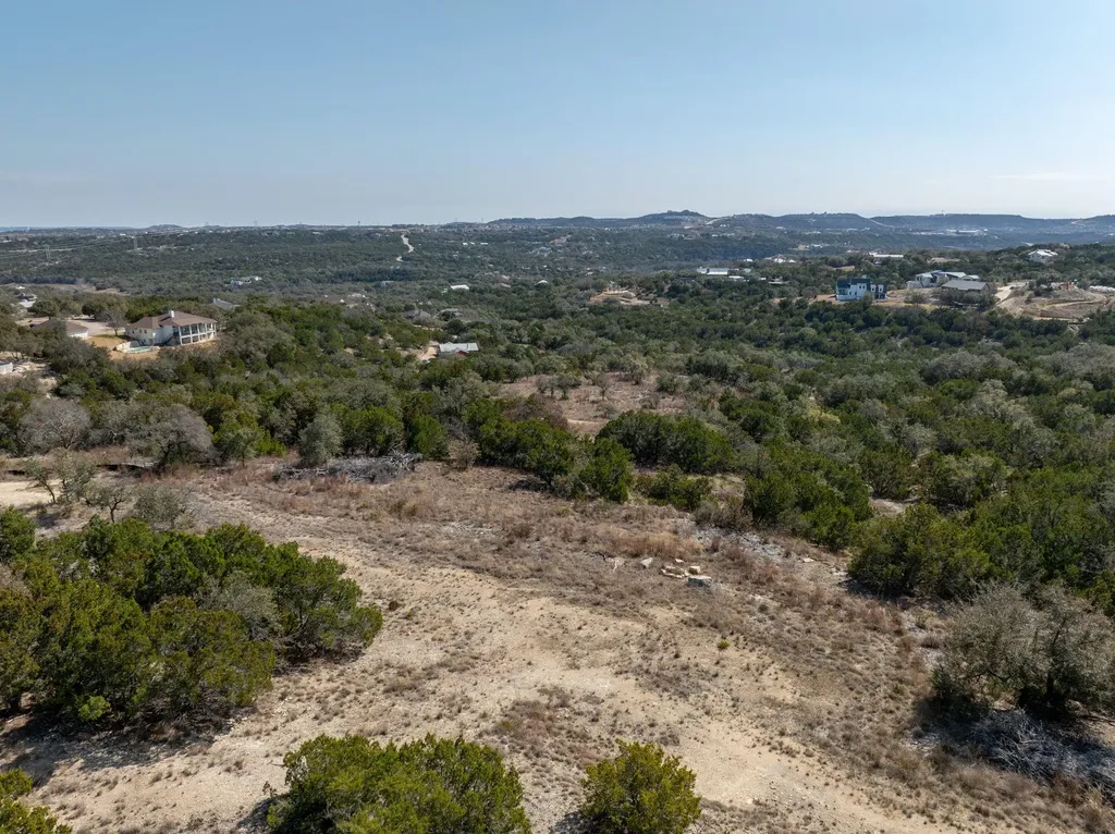 4115 Bob Wire Road Spicewood TX 78669