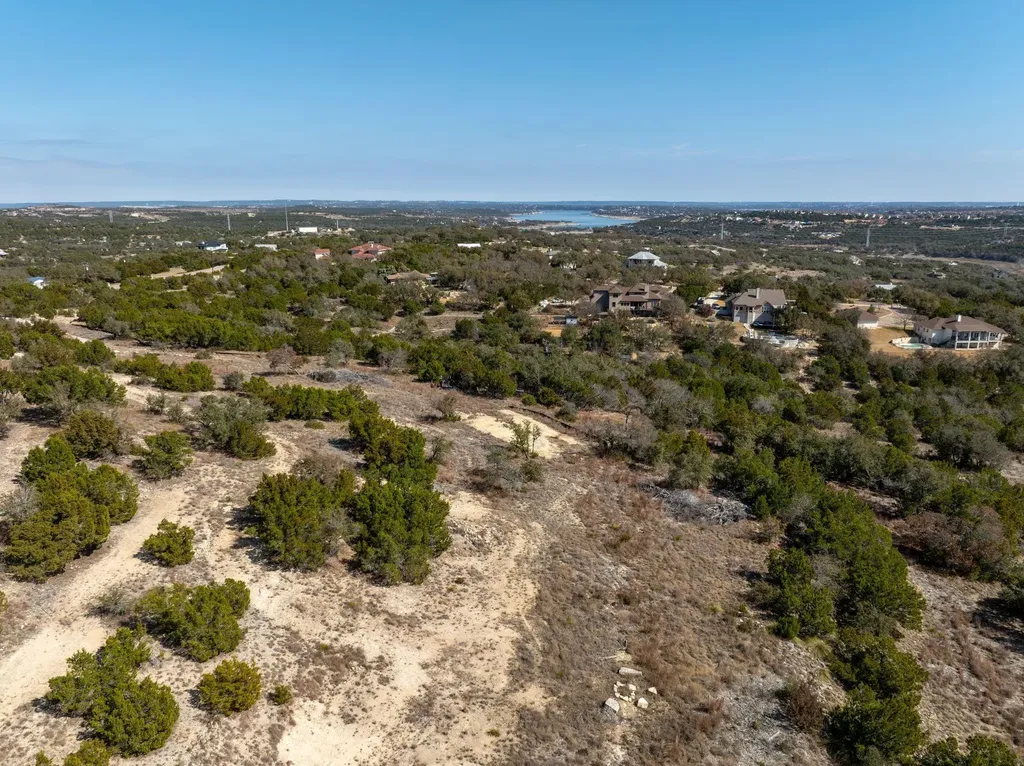 4115 Bob Wire Road Spicewood TX 78669