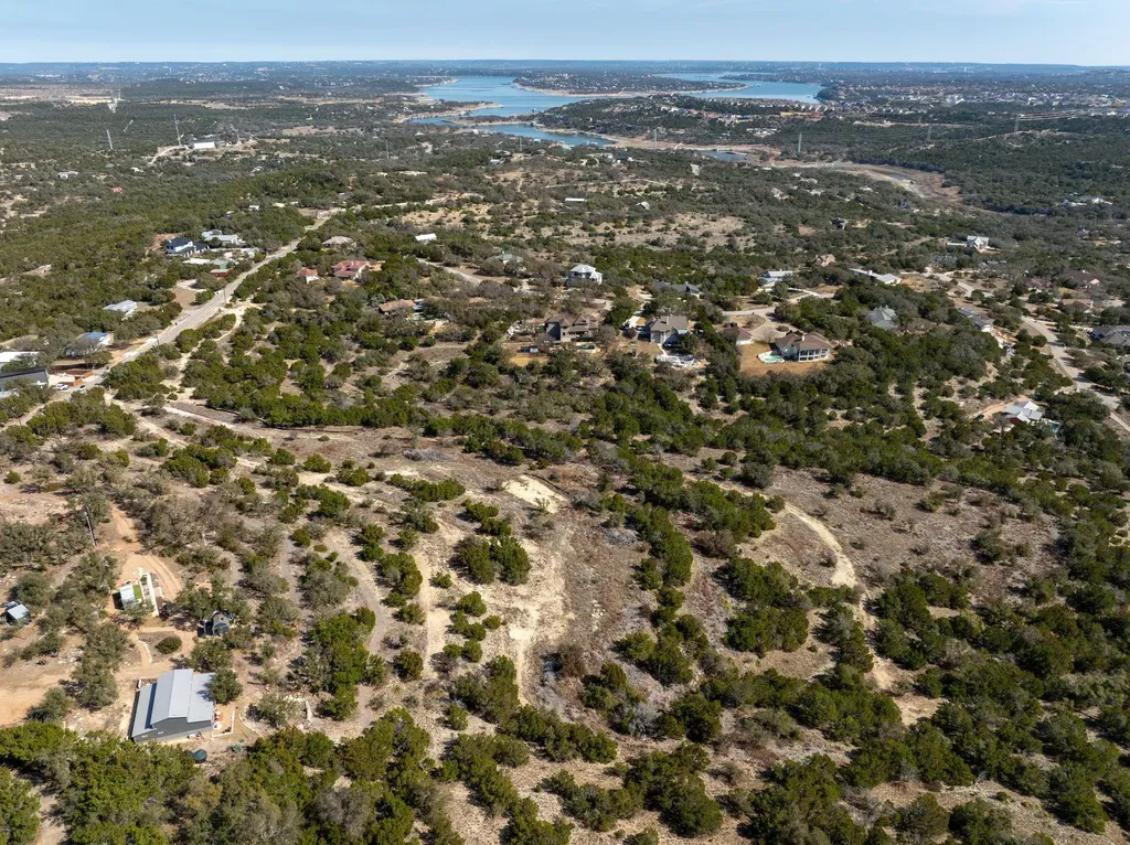 4115 Bob Wire Road Spicewood TX 78669