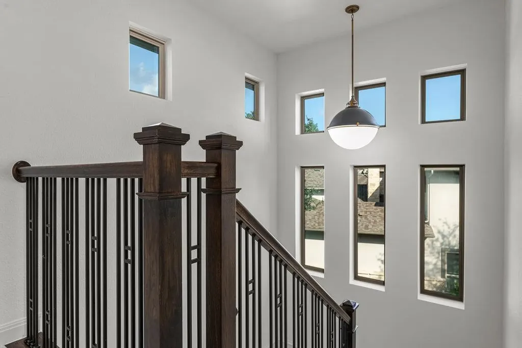406 Woodside Terrace Austin TX 78738