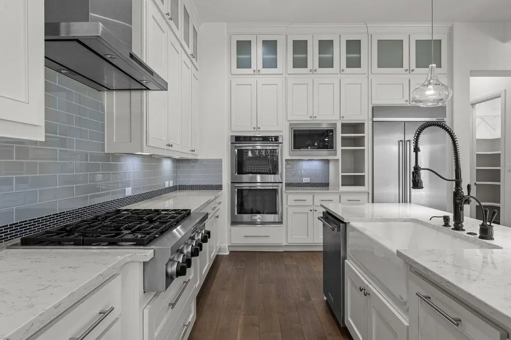 406 Woodside Terrace Austin TX 78738