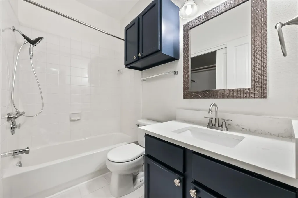 2429A Curry Loop Round Rock TX 78664