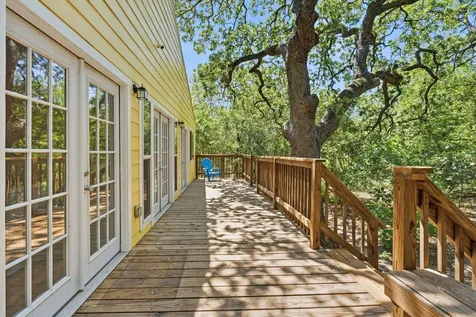 1998 Upper Elgin River Road Elgin TX 78621