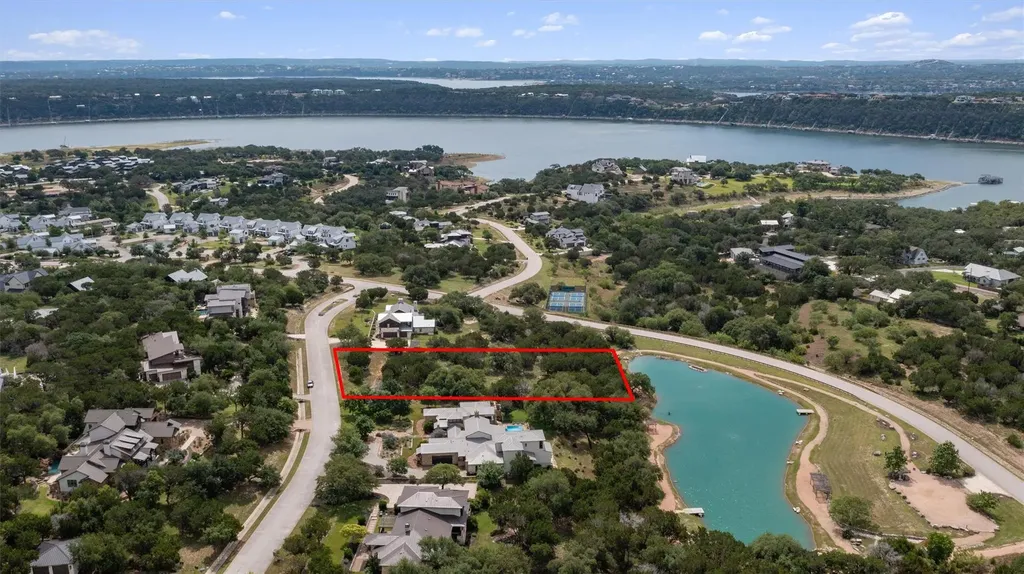 1716 Knights Chance Lane Spicewood TX 78669
