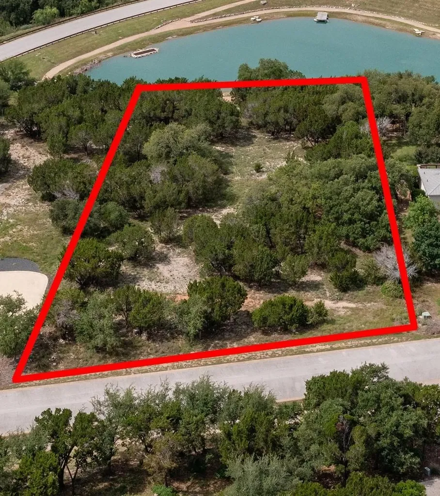 1716 Knights Chance Lane Spicewood TX 78669