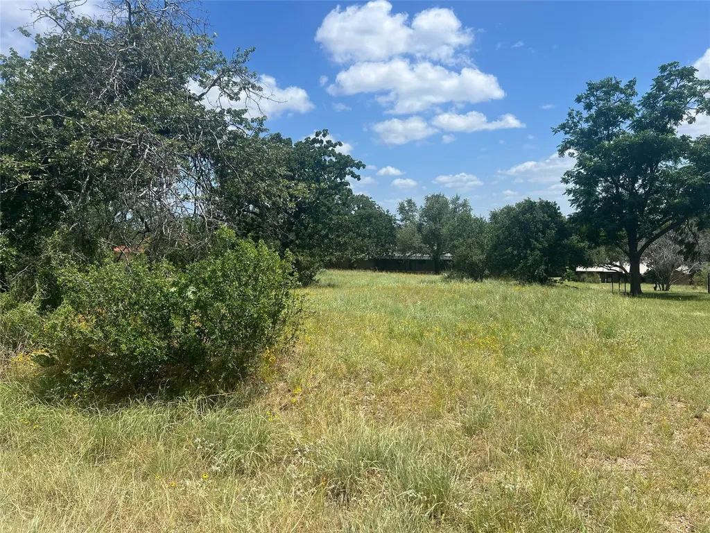 106 Comanche Agate Horseshoe Bay TX 78657