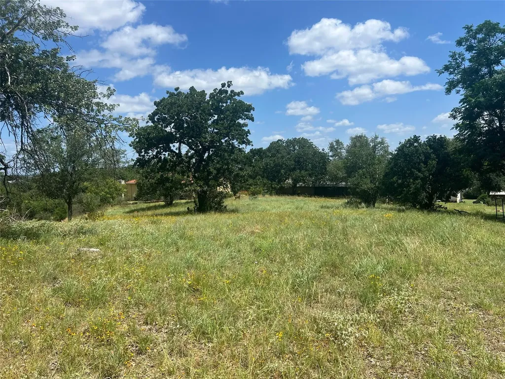 106 Comanche Agate Horseshoe Bay TX 78657