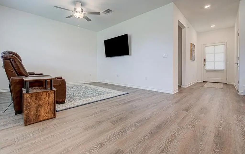 17325 Casanova Avenue Pflugerville TX 78660