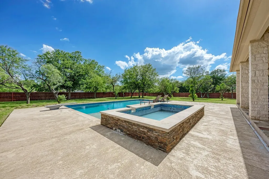 1238 Little Bear Road Buda TX 78610