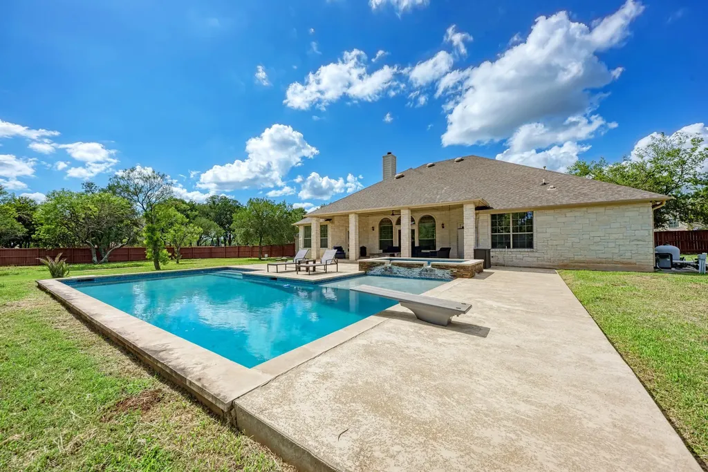 1238 Little Bear Road Buda TX 78610