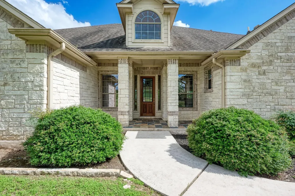 1238 Little Bear Road Buda TX 78610