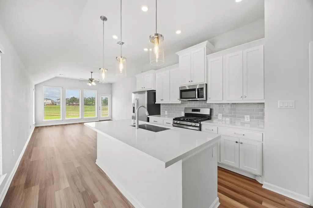 201 Banyon Drive Liberty Hill TX 78642