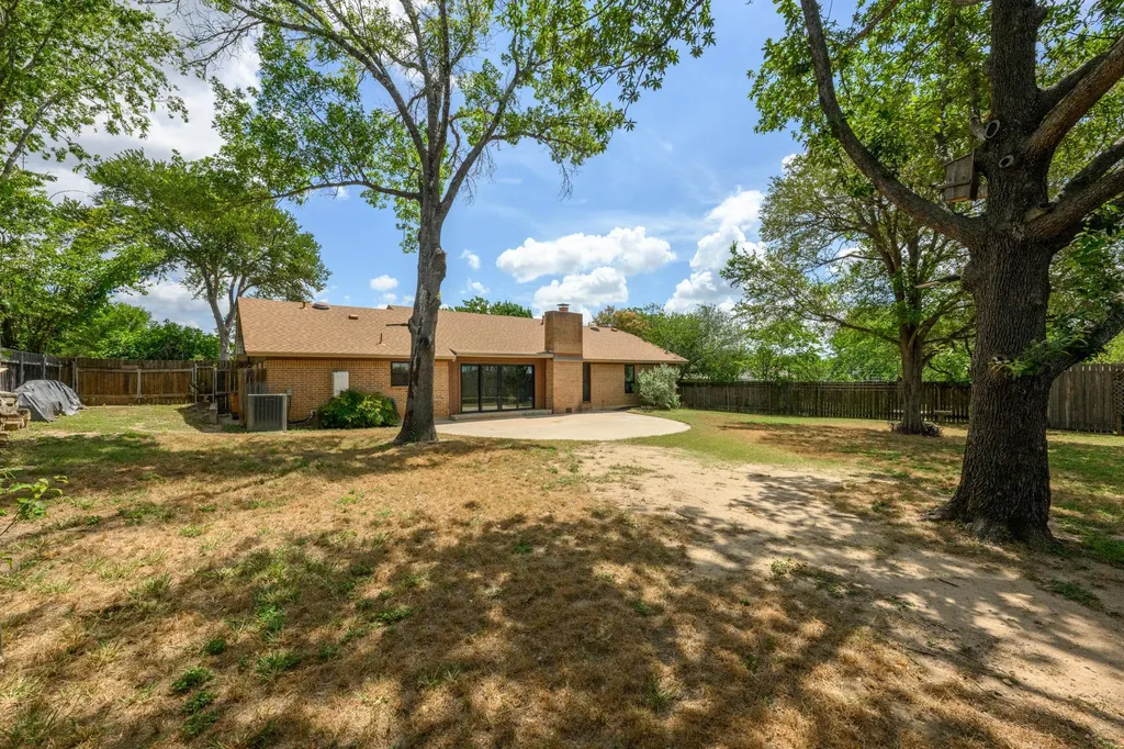2205 Monarch Drive Austin TX 78748