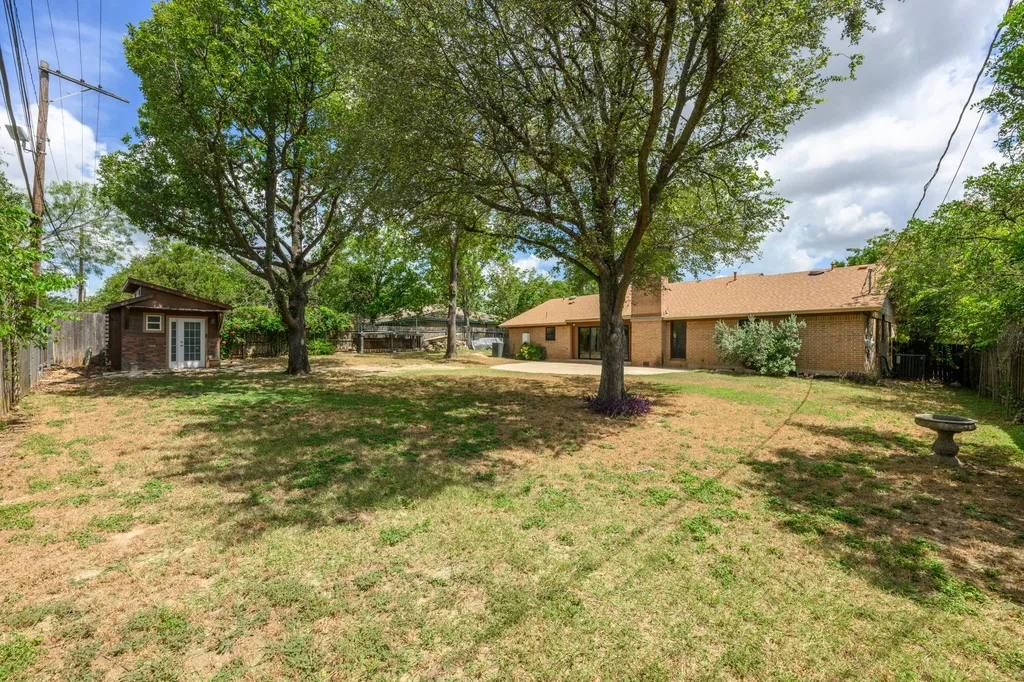 2205 Monarch Drive Austin TX 78748
