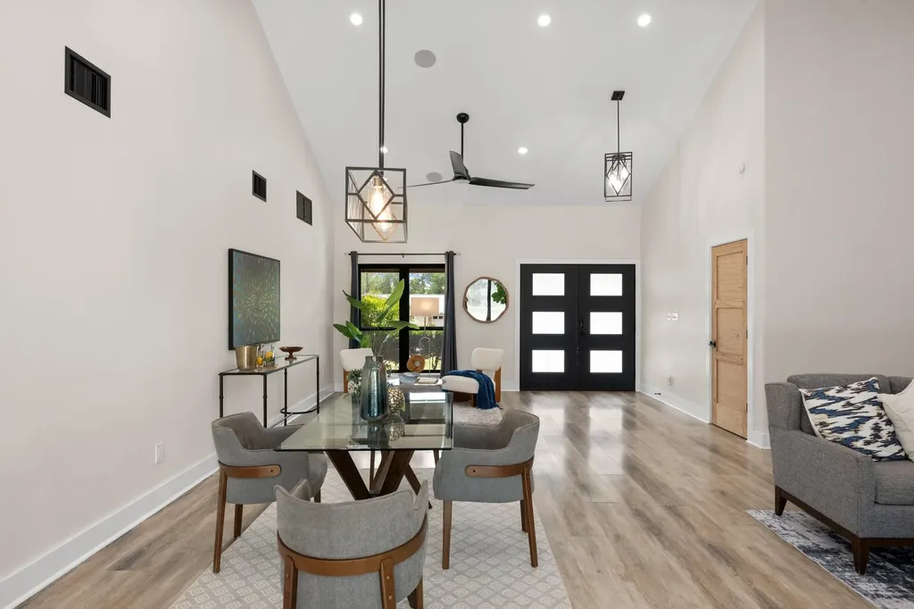 2205 Monarch Drive Austin TX 78748