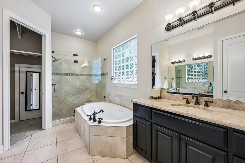 11725 Red Oak Valley Lane Austin TX 78732