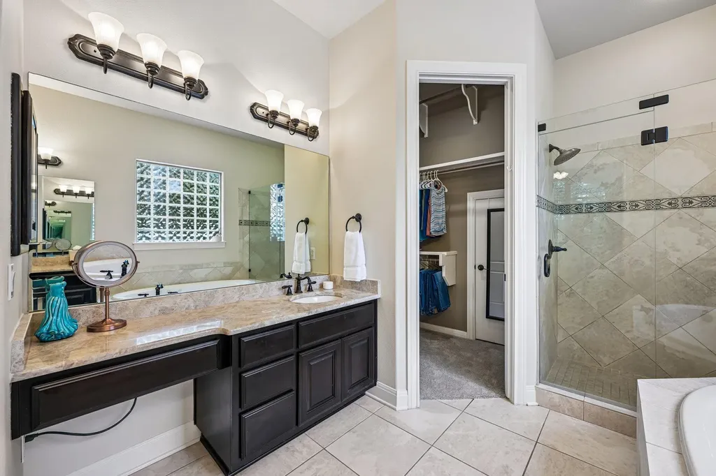 11725 Red Oak Valley Lane Austin TX 78732