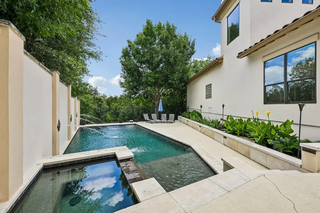11725 Red Oak Valley Lane Austin TX 78732