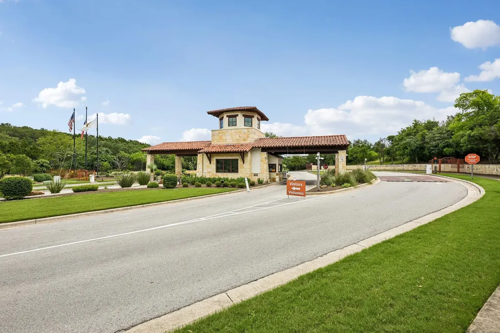 11725 Red Oak Valley Lane Austin TX 78732