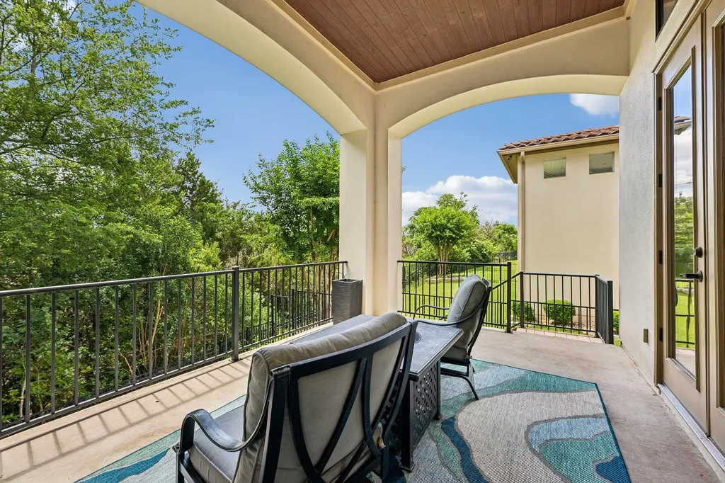 11725 Red Oak Valley Lane Austin TX 78732
